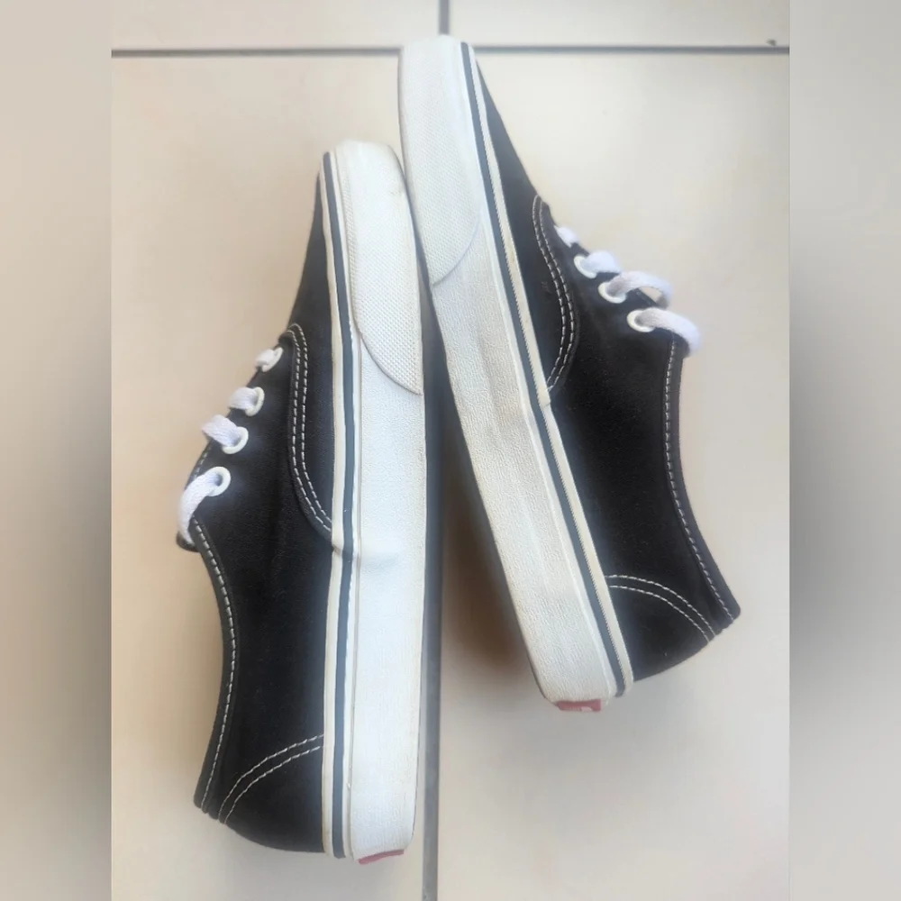 Kids | Vans | Authentic Black Classic - Kids 5Y - Picture 5 of 10